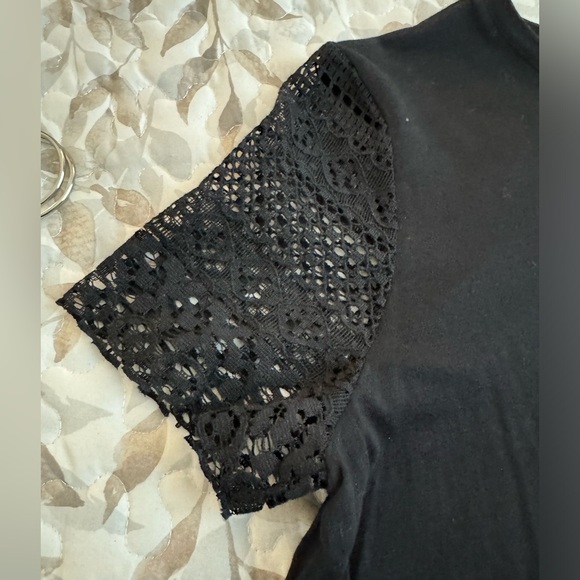 Michael Kors - Lace Sleeve Tee - Picture 3 of 5
